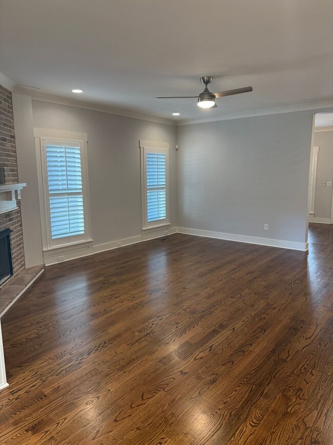 Building Photo - Ready to Rent in Barnsley Park
