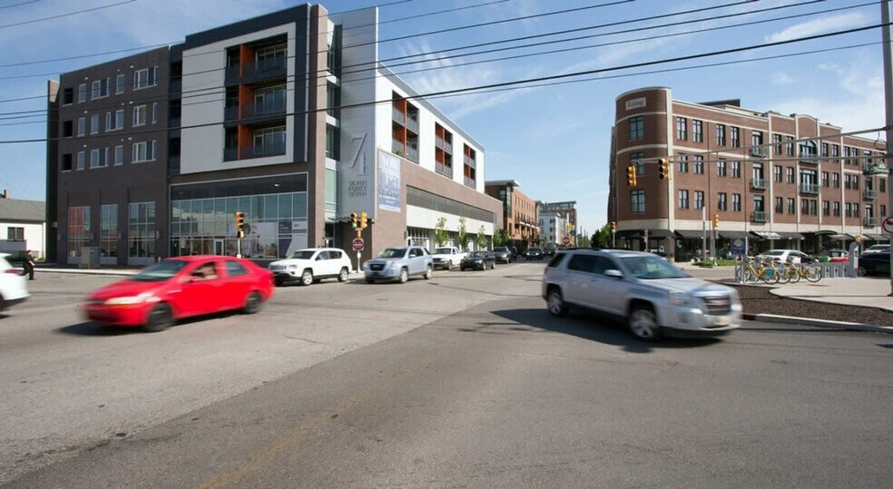 Building Photo - 747N N College Ave