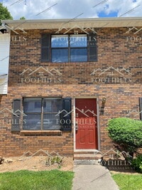 Building Photo - 108 Woodland Dr