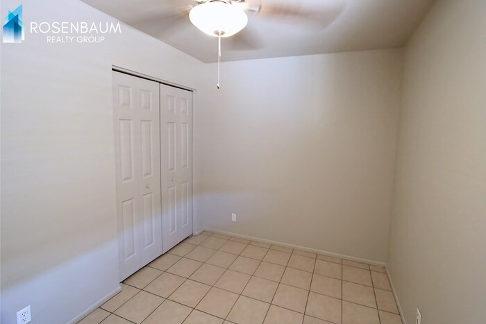 Building Photo - 4704 E Caballero St