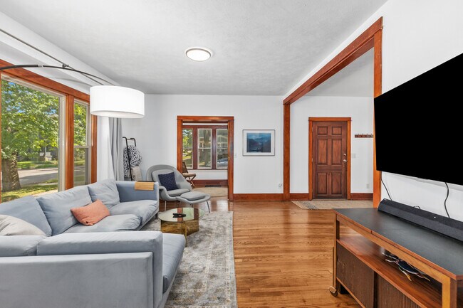 Building Photo - 1355 Bemis St SE