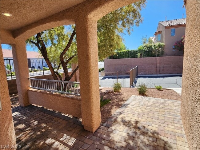 Building Photo - 753 Maranello St