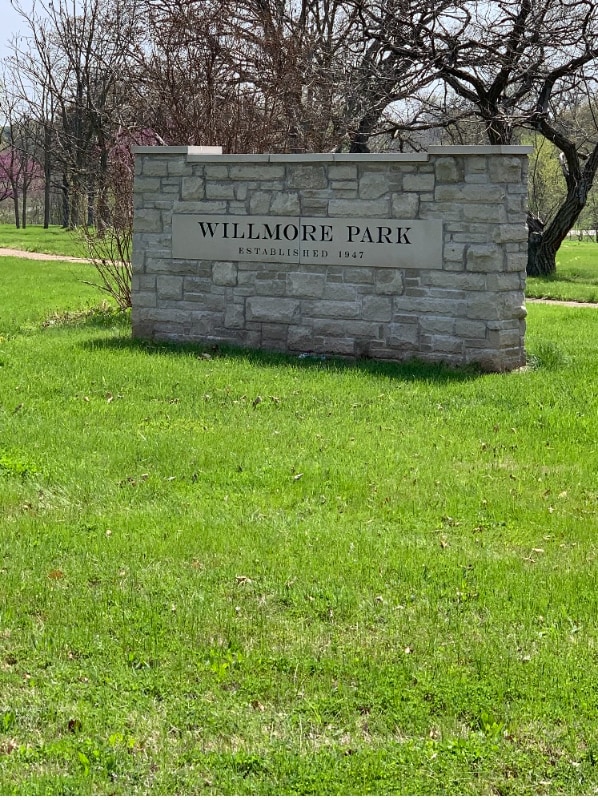 Building Photo - 6213 Nagel Ave