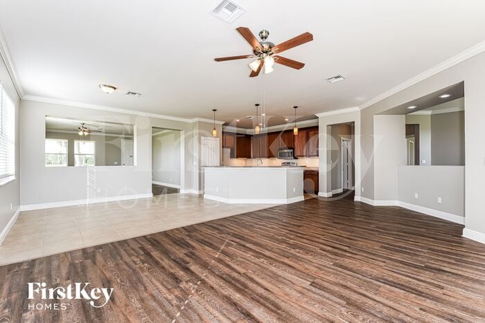 Building Photo - 16116 Badalona Dr
