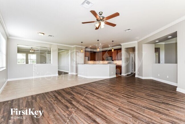 Building Photo - 16116 Badalona Dr