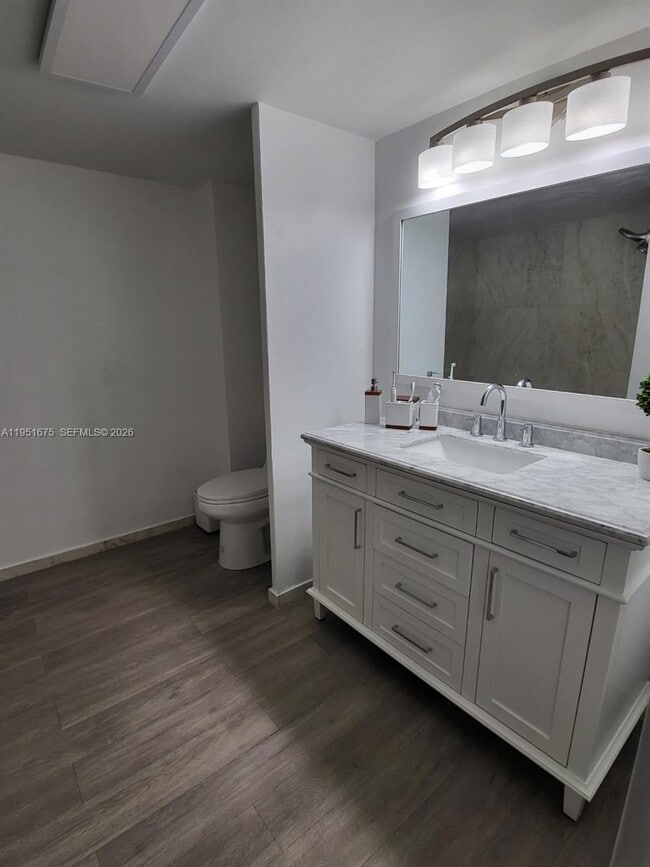 Building Photo - 3430 Galt Ocean Dr