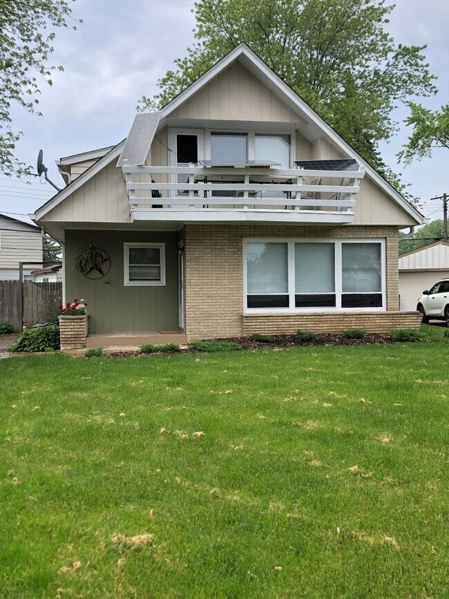 Primary Photo - 3714 Astoria Dr