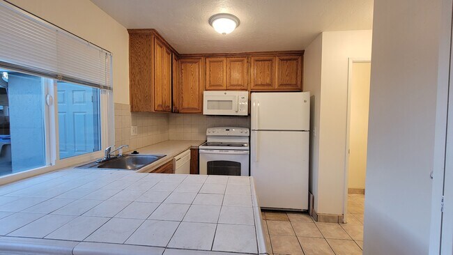 Building Photo - 289 Jose Figueres Ave