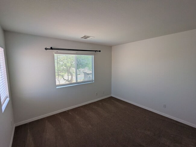 Building Photo - 1016 Royal Plum Ln