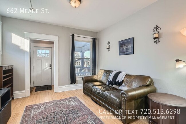 Building Photo - 662 Meade St