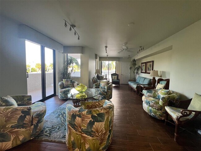 Building Photo - 670 Island Way