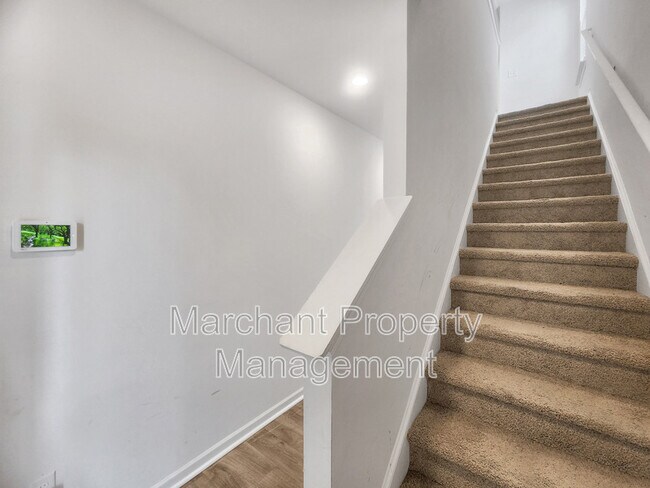 Building Photo - 1322 Wunder Way