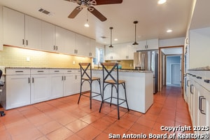 Building Photo - 9319 Oak Ledge Dr