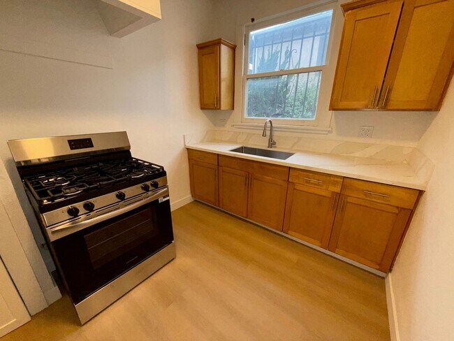 Building Photo - 2801 San Marino St