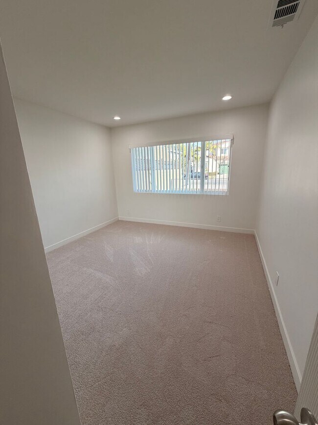 Building Photo - Beautiful 4 Bedroom Cypress House For Rent-Completely Remodeled!