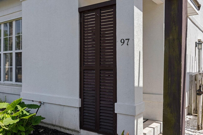 Building Photo - 97 Mantero Way
