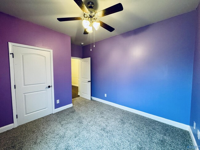 Building Photo - 26764 Mill Creek Dr