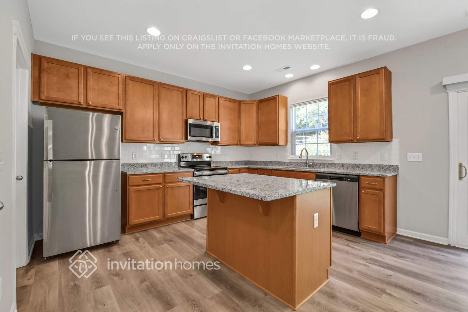 Building Photo - 16207 Long Talon Way