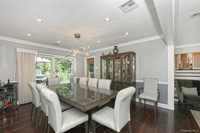 Building Photo - 2 Cherrywood Ln