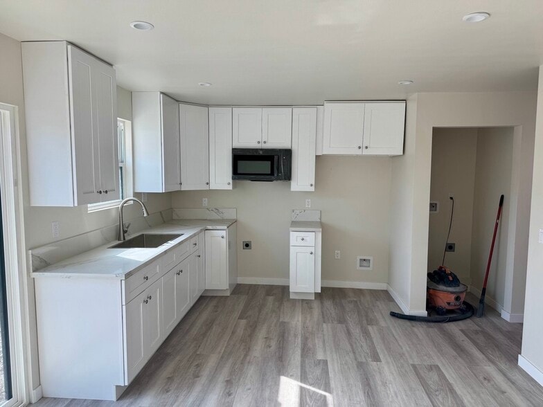 Building Photo - 9636 S Harvard Blvd