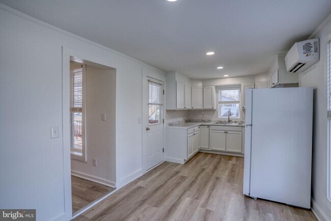 Building Photo - 35617 Airport Rd