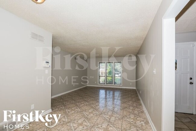 Building Photo - 4915 Foxhall Cove