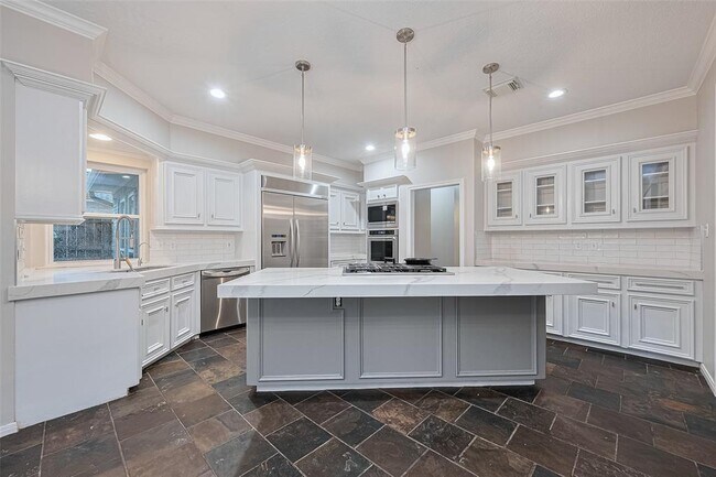 Building Photo - 6018 Rapid Creek Ct