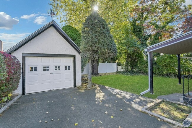 Building Photo - 164 Nelson Rd