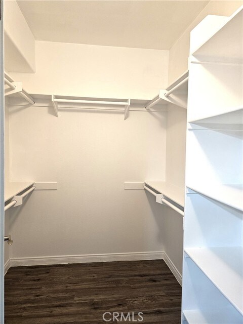 Building Photo - 2723 Lake Pointe Dr