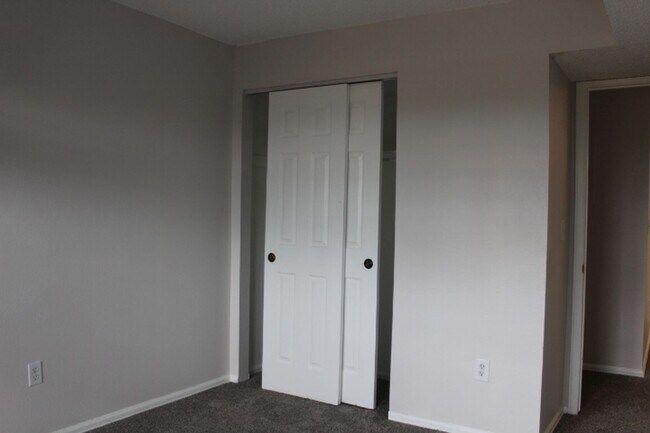 Building Photo - Spacious Condo in Littleton!