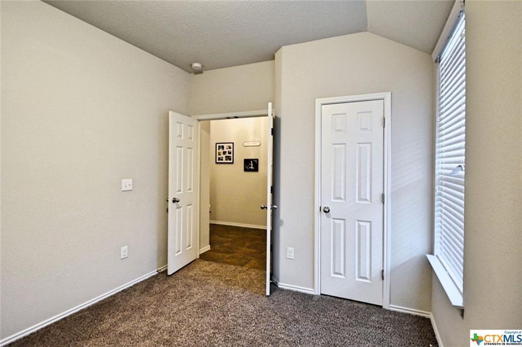 Building Photo - 362 Limerick Rd