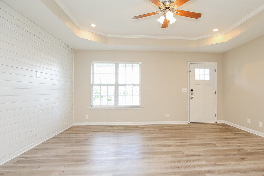 Building Photo - 1002 Wismar Ct