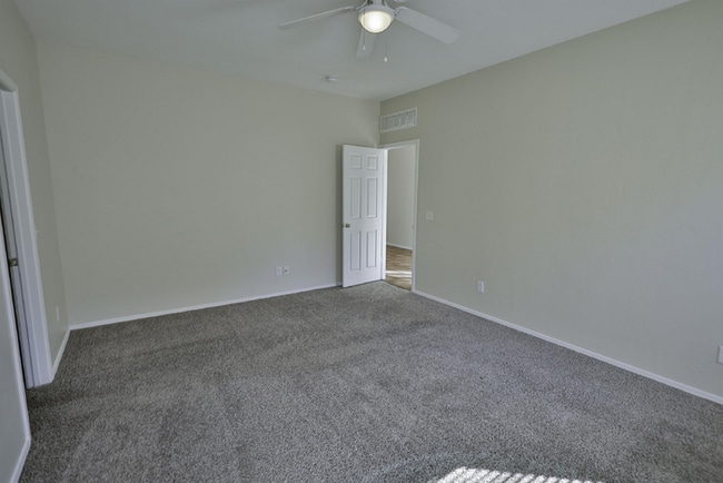 Building Photo - Rancho Sahuarita