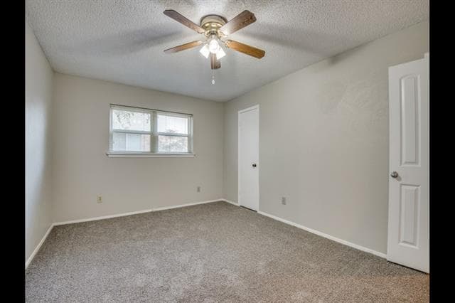 Building Photo - 3601 Willow Ridge Dr
