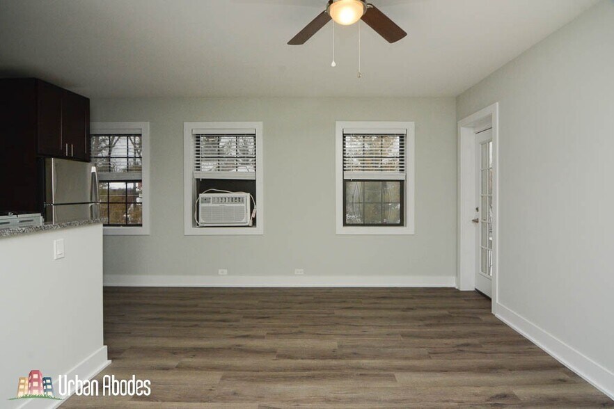 Building Photo - 730 Judson Ave