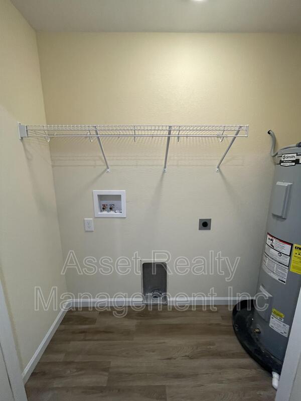 Building Photo - 914 Warrior Hill Dr