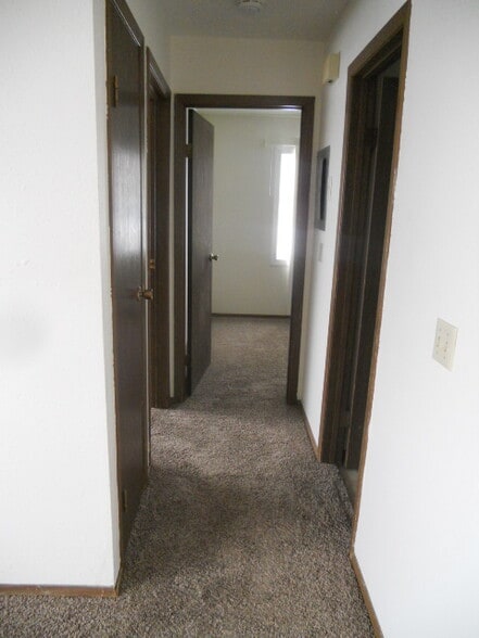 Building Photo - 1718 14th Ave W