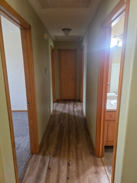 Hallway - 4798 W Kingsbury St