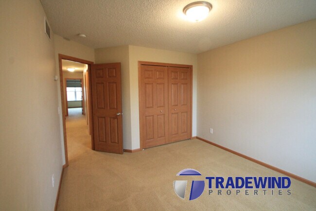 Building Photo - 11040 Fergus St NE