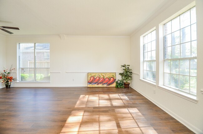 Building Photo - 18106 Rileybrook Cir