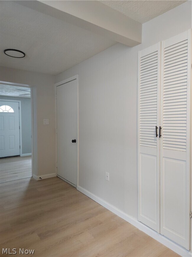 Building Photo - 2430 Talbot St