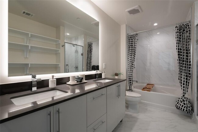 Building Photo - 1400 W Peachtree St NW