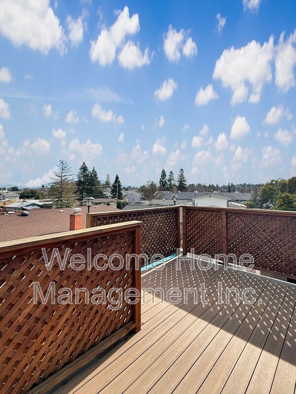 Building Photo - 179 Brown Dr