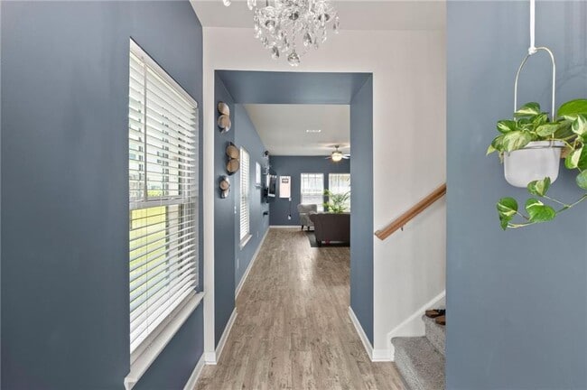 Building Photo - 1166 Arrowlake Rd