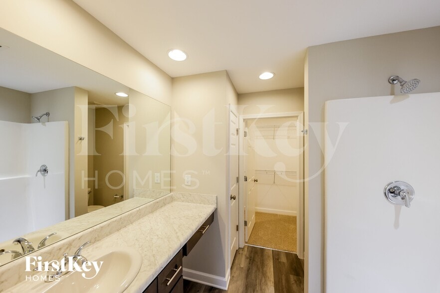 Building Photo - 7221 60th Ave E