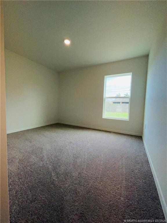 Building Photo - 934 SW McDevitt Ave