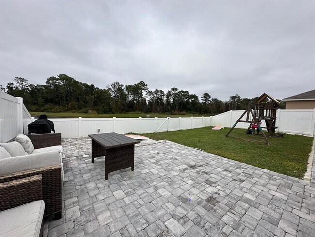 Building Photo - 417 Tanglewood Dr