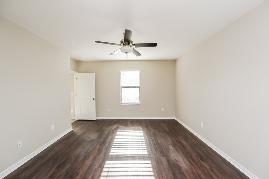 Building Photo - 14802 Diamond View Pl