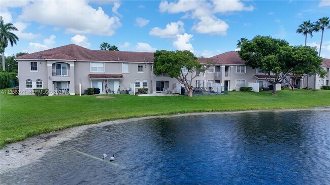 Building Photo - 5467 SW 125th Terrace