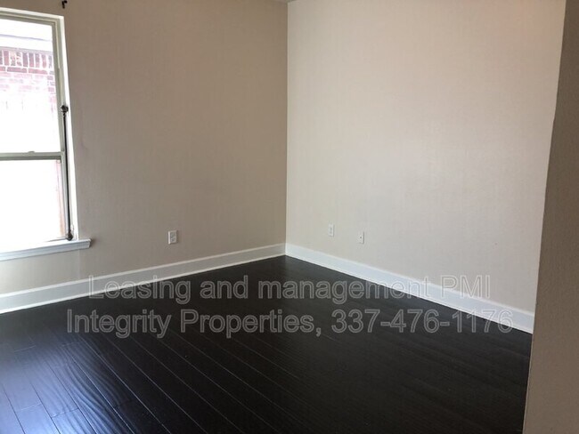 Building Photo - 103 Wood Moss Wy